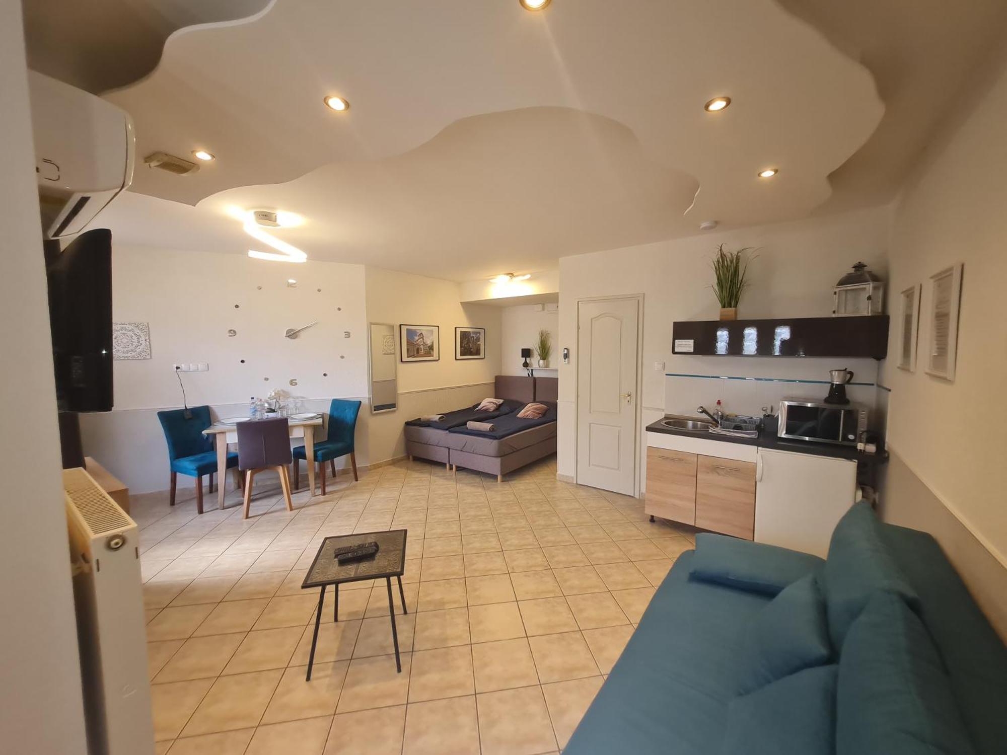 Csever Apartman Tata Ngoại thất bức ảnh